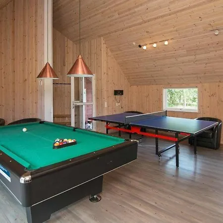 Toftum Sleeps 20 Pool Wifi Vakantiehuis