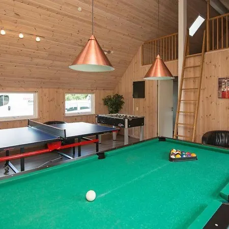 Toftum Sleeps 20 Pool Wifi Vakantiehuis